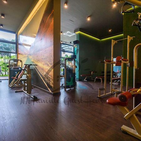 Nn Famille Guest House Пасир Гуданг Екстериор снимка