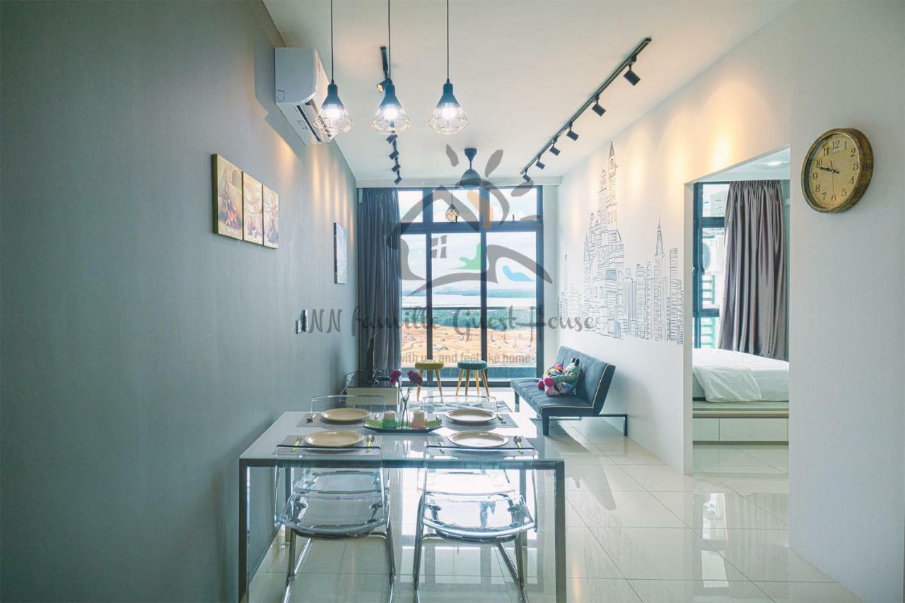 Nn Famille Guest House Пасир Гуданг Екстериор снимка